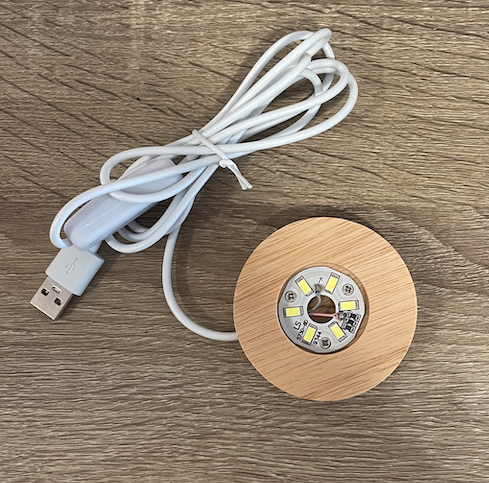 Base led blanca usb madera 6 cm